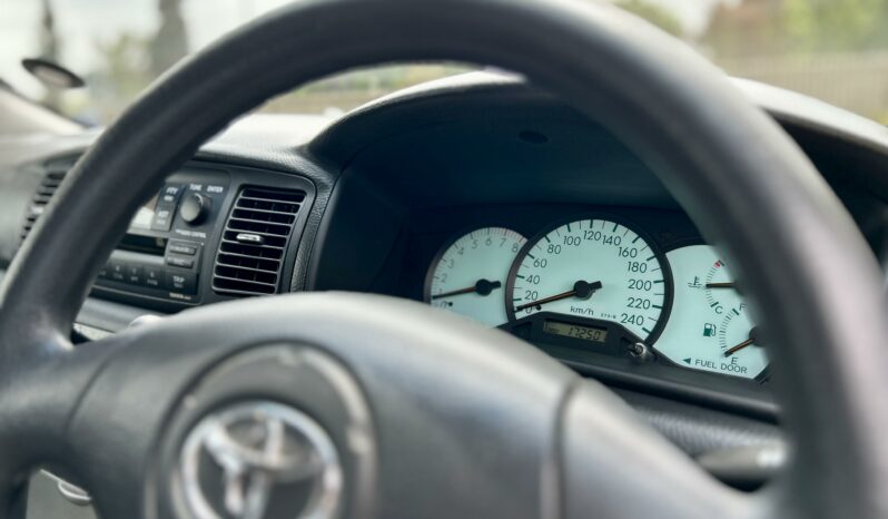 
								Toyota RunX 140i RT full									