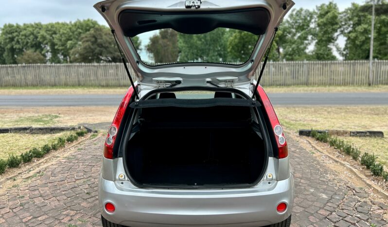 
								Ford Fiesta 1.4i 5-Door full									