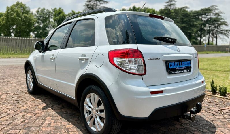 
								Suzuki SX4 2.0 Auto full									