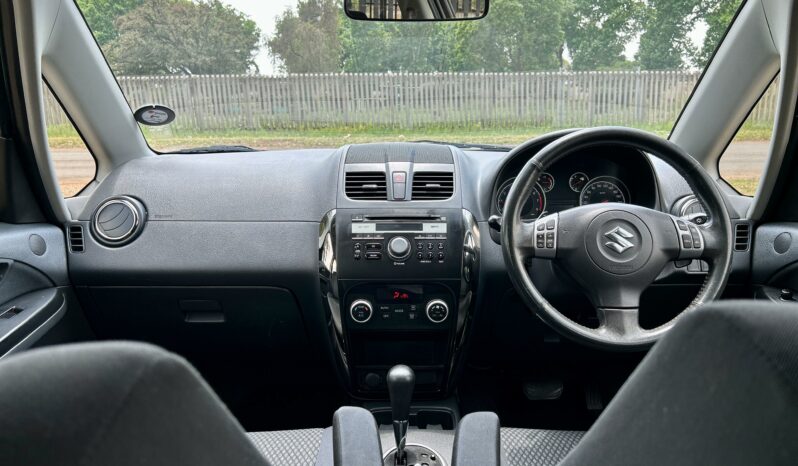
								Suzuki SX4 2.0 Auto full									