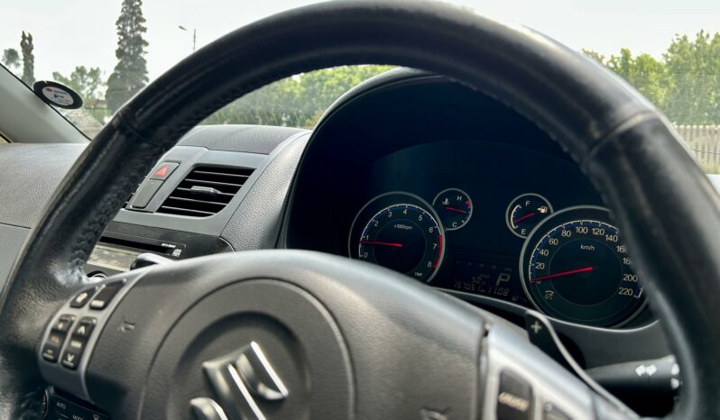 
								Suzuki SX4 2.0 Auto full									