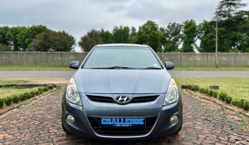 
								Hyundai i20 1.4 full									