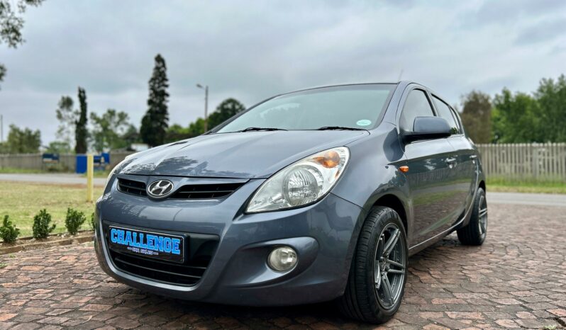 
								Hyundai i20 1.4 full									