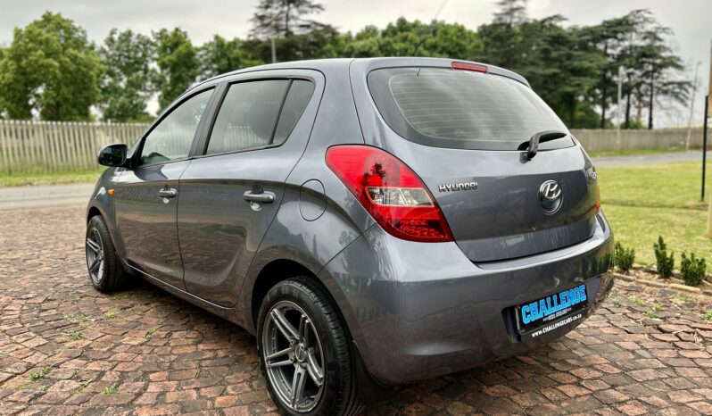 
								Hyundai i20 1.4 full									