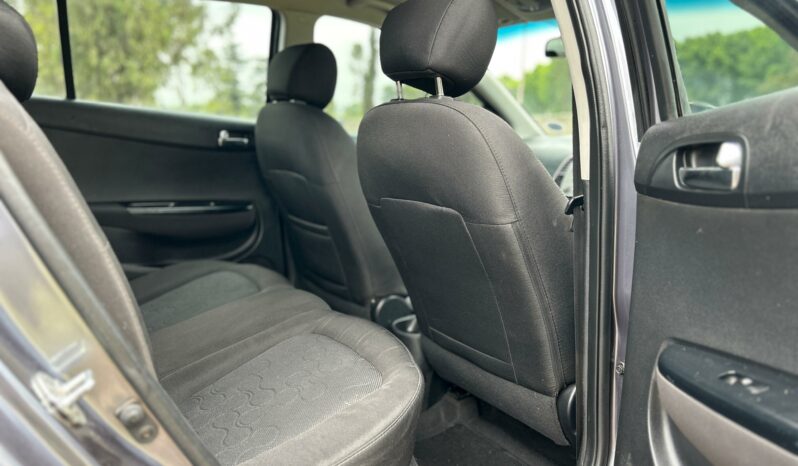 
								Hyundai i20 1.4 full									