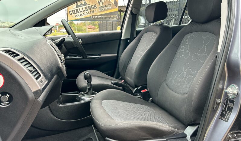 
								Hyundai i20 1.4 full									