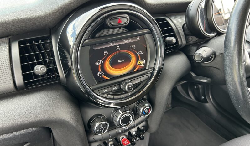 
								MINI Cooper full									