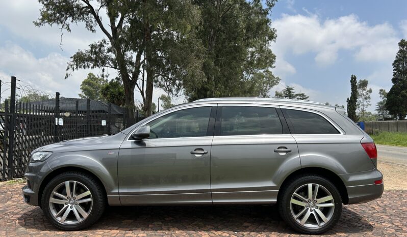 
								Audi Q7 3.0TDI Quattro full									