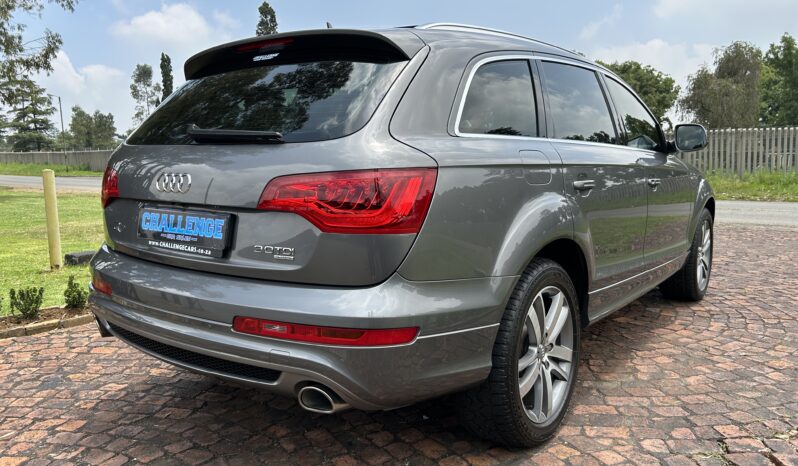
								Audi Q7 3.0TDI Quattro full									