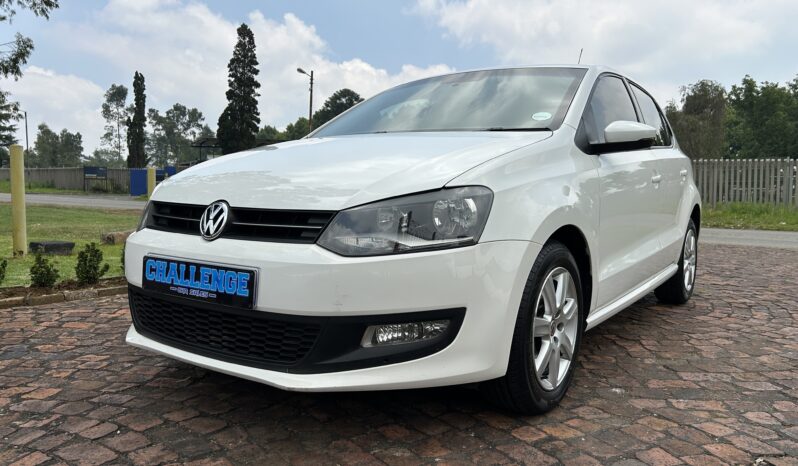 
								Volkswagen Polo 1.6 Comfortline full									