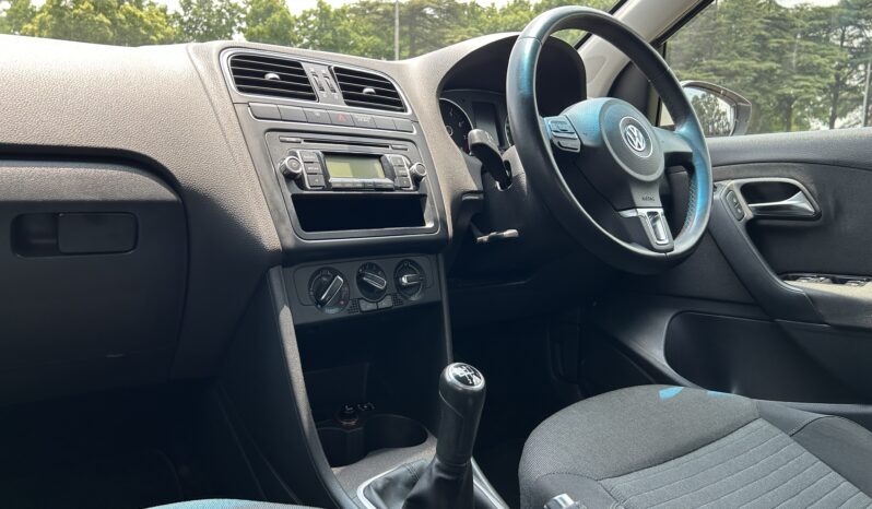 
								Volkswagen Polo 1.6 Comfortline full									