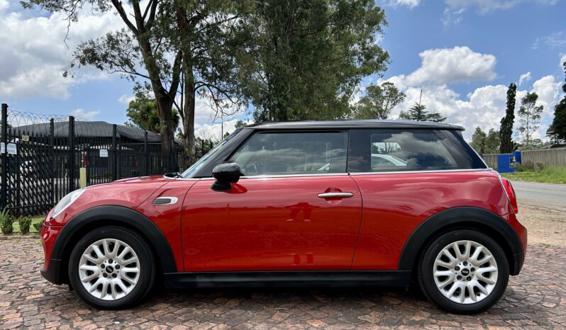 
								MINI Cooper full									