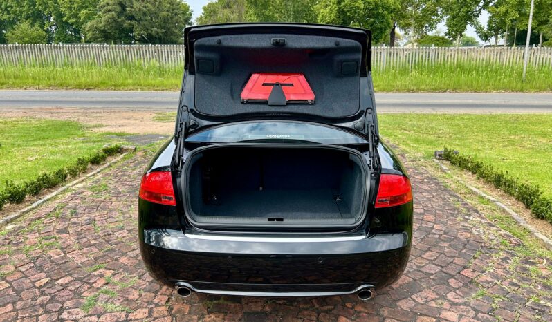 
								Audi A4 2.0 TFSI full									