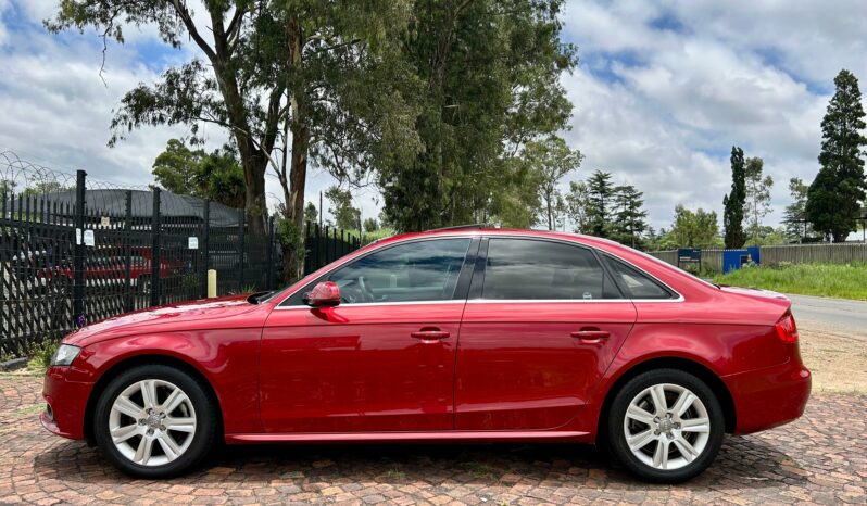 
								Audi A4 1.8T Ambition full									