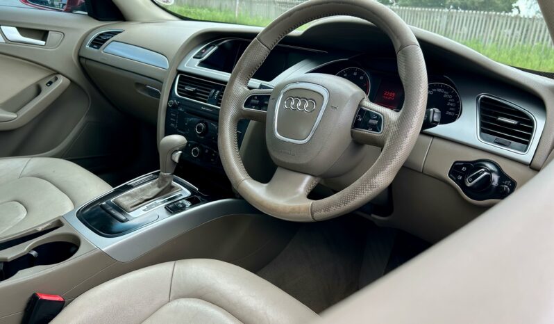 
								Audi A4 1.8T Ambition full									