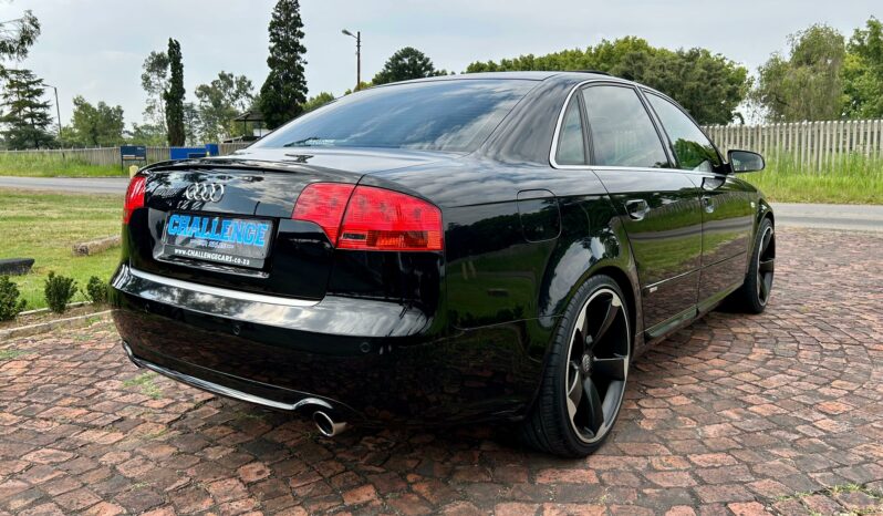 
								Audi A4 2.0 TFSI full									