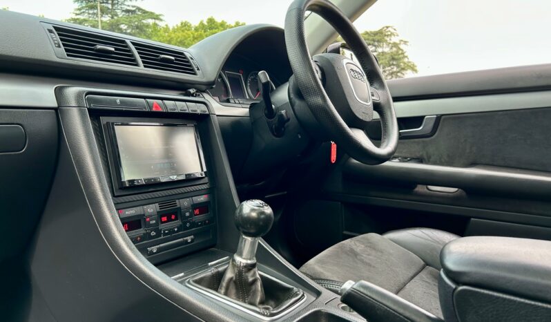 
								Audi A4 2.0 TFSI full									