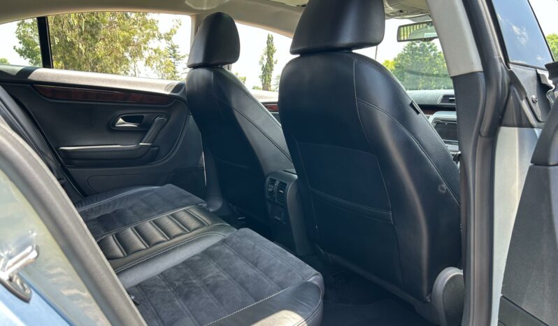 
								Volkswagen CC 2.0 TSI DSG full									