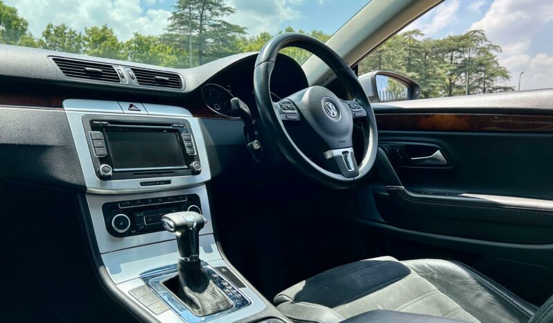 
								Volkswagen CC 2.0 TSI DSG full									