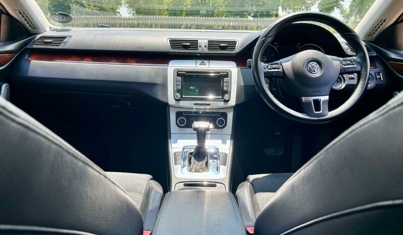 
								Volkswagen CC 2.0 TSI DSG full									