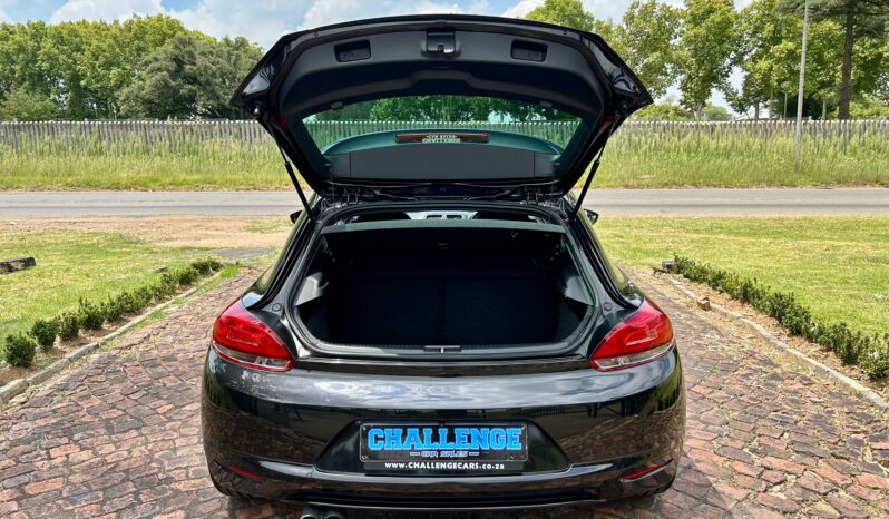 
								Volkswagen Scirocco 2.0 TSI Sportline full									