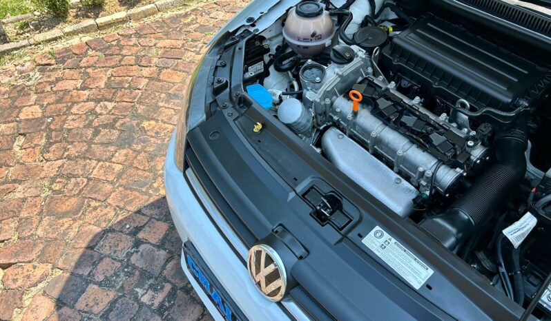 
								Volkswagen Polo Vivo 1.4 Trendline full									