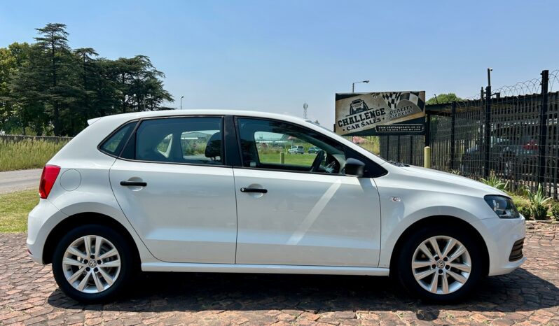
								Volkswagen Polo Vivo 1.4 Trendline full									