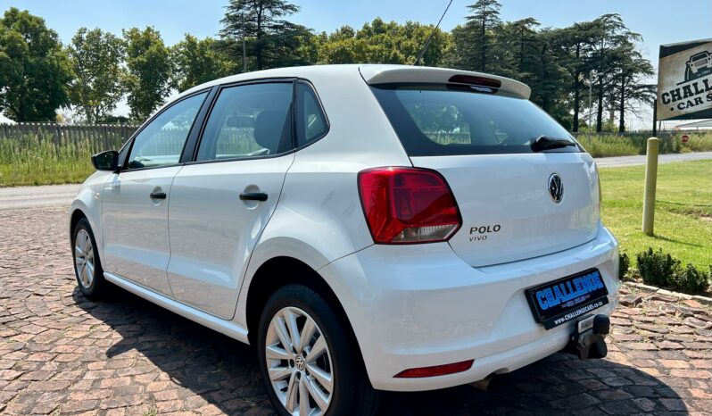 
								Volkswagen Polo Vivo 1.4 Trendline full									