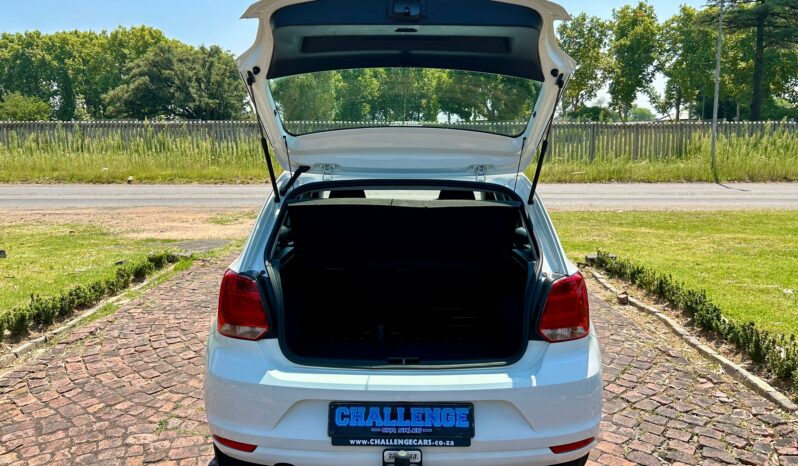 
								Volkswagen Polo Vivo 1.4 Trendline full									