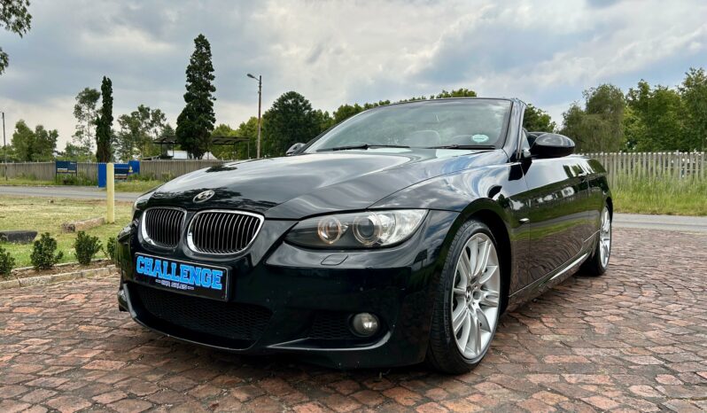 
								BMW 330i Convertible M Sport full									