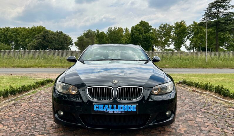 
								BMW 330i Convertible M Sport full									