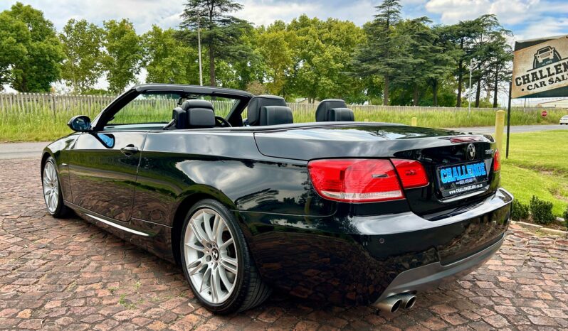 
								BMW 330i Convertible M Sport full									