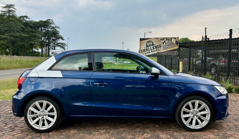 
								Audi A1 1.0 TFSI S | 25 TFSI full									