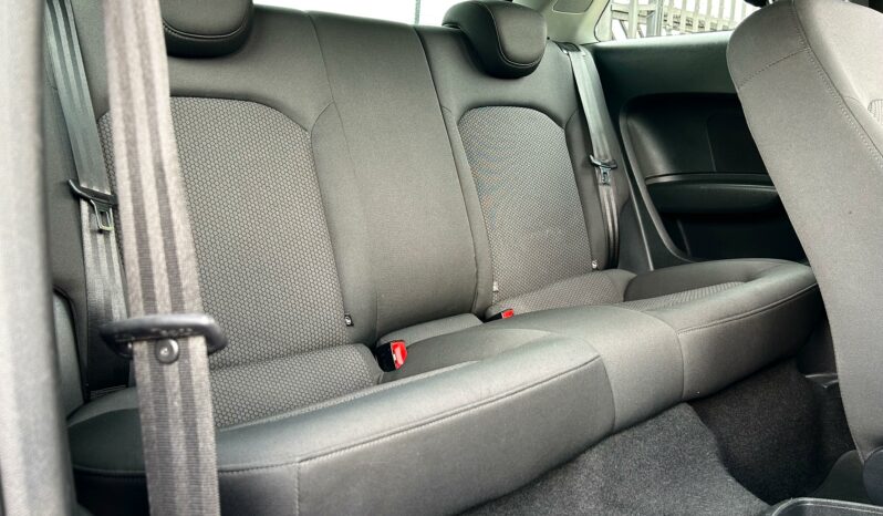 
								Audi A1 1.0 TFSI S | 25 TFSI full									