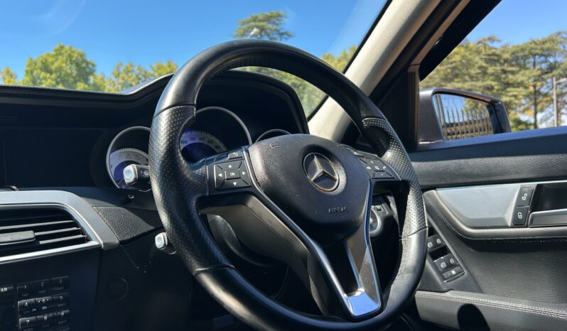 
								Mercedes-Benz C180 Avantgarde full									