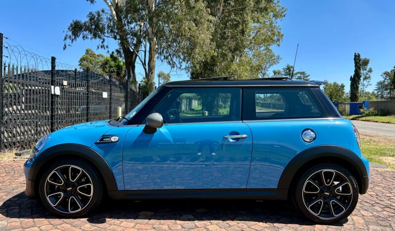 
								MINI Cooper S Bayswater edition full									