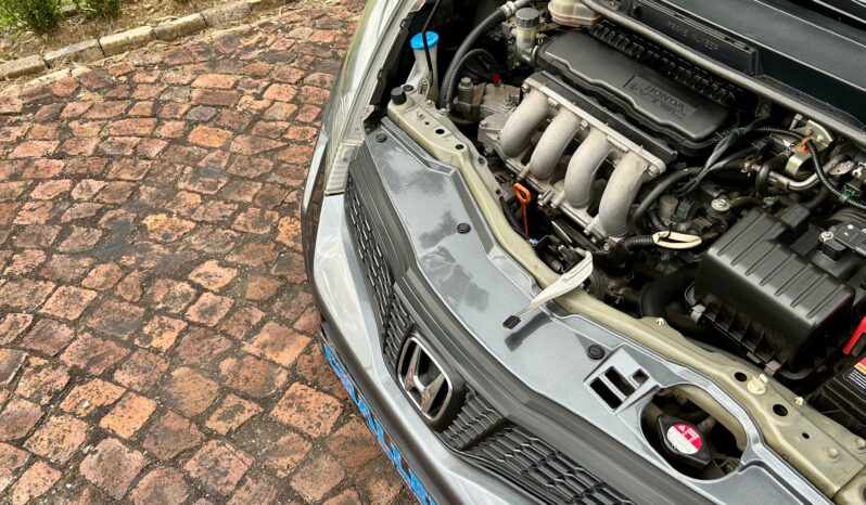 
								Honda Jazz 1.5 Executive full									