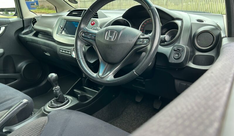 
								Honda Jazz 1.5 Executive full									