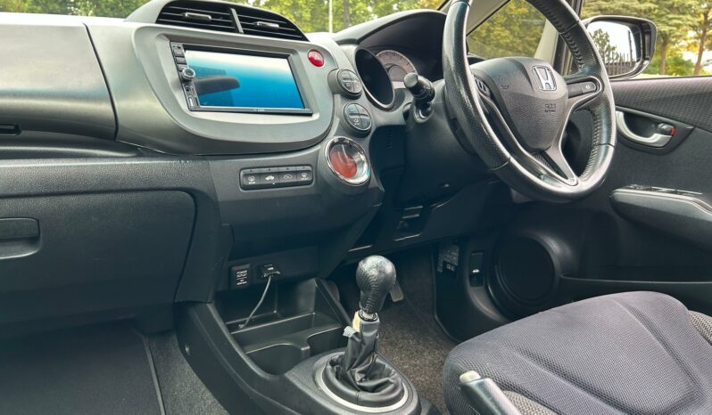 
								Honda Jazz 1.5 Executive full									
