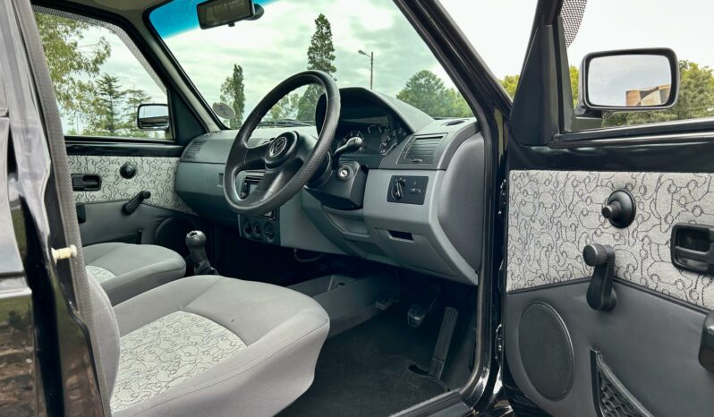 
								Volkswagen Citi Sport 1.4i full									