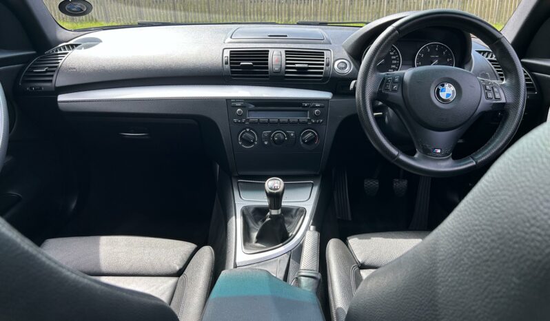 
								BMW 125i Coupe M Sport full									