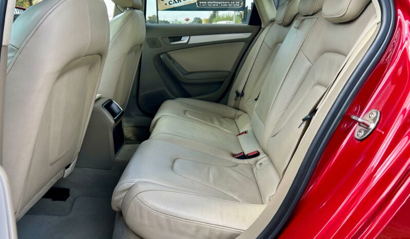 
								Audi A4 1.8 T Ambition full									