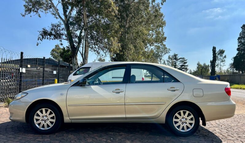 
								Toyota Camry 2.4 XLi Auto full									