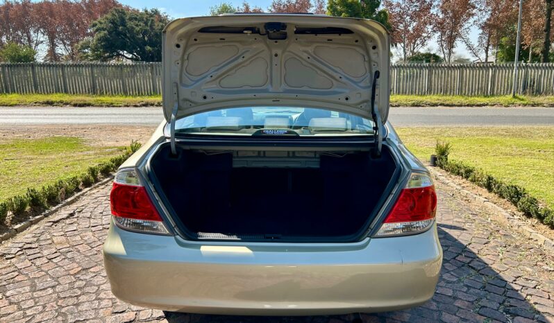 
								Toyota Camry 2.4 XLi Auto full									