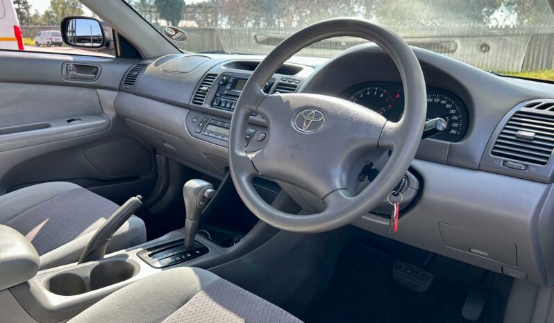 
								Toyota Camry 2.4 XLi Auto full									