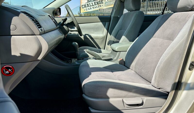 
								Toyota Camry 2.4 XLi Auto full									