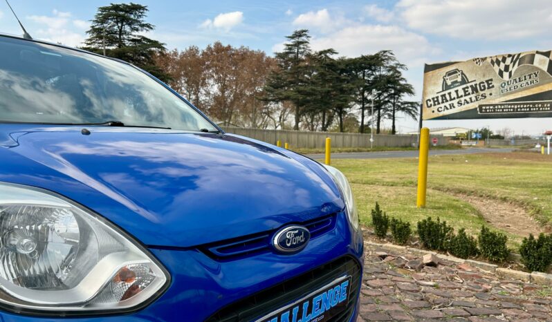 
								Ford Figo 1.4 Ambiente full									