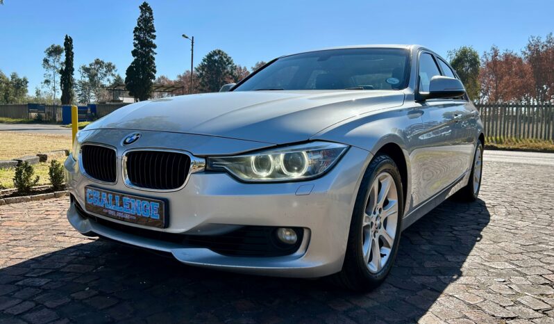 
								BMW 3 Series 320i Auto full									