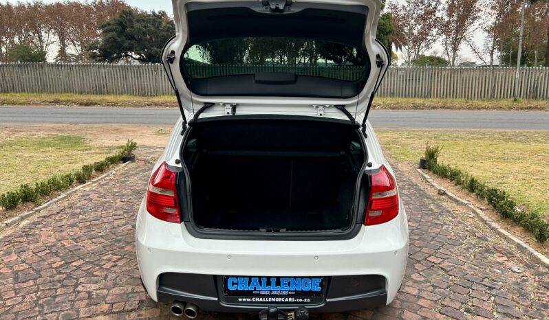 
								BMW 1 Series 130i M Sport full									