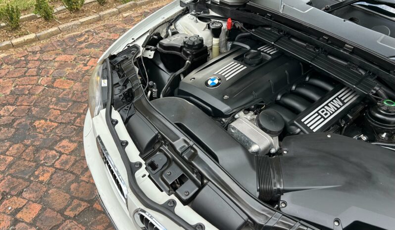 
								BMW 1 Series 130i M Sport full									